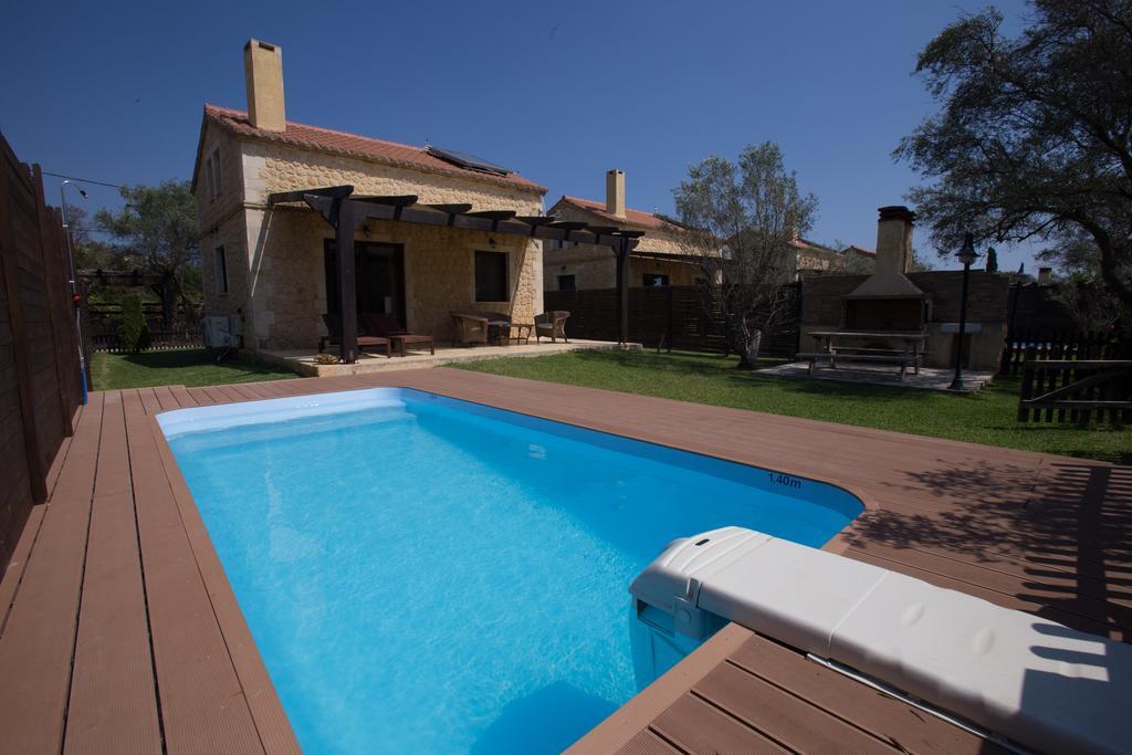 5 Stars Villas Свороната Екстериор снимка