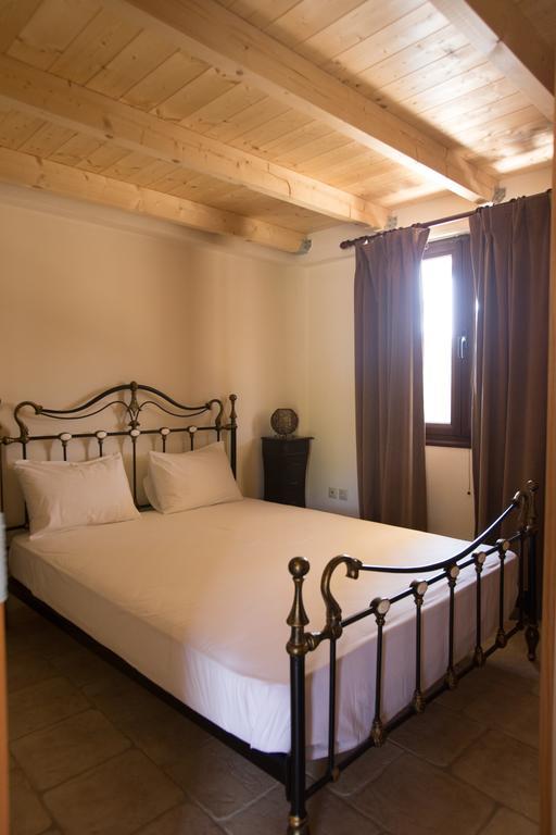 5 Stars Villas Свороната Екстериор снимка