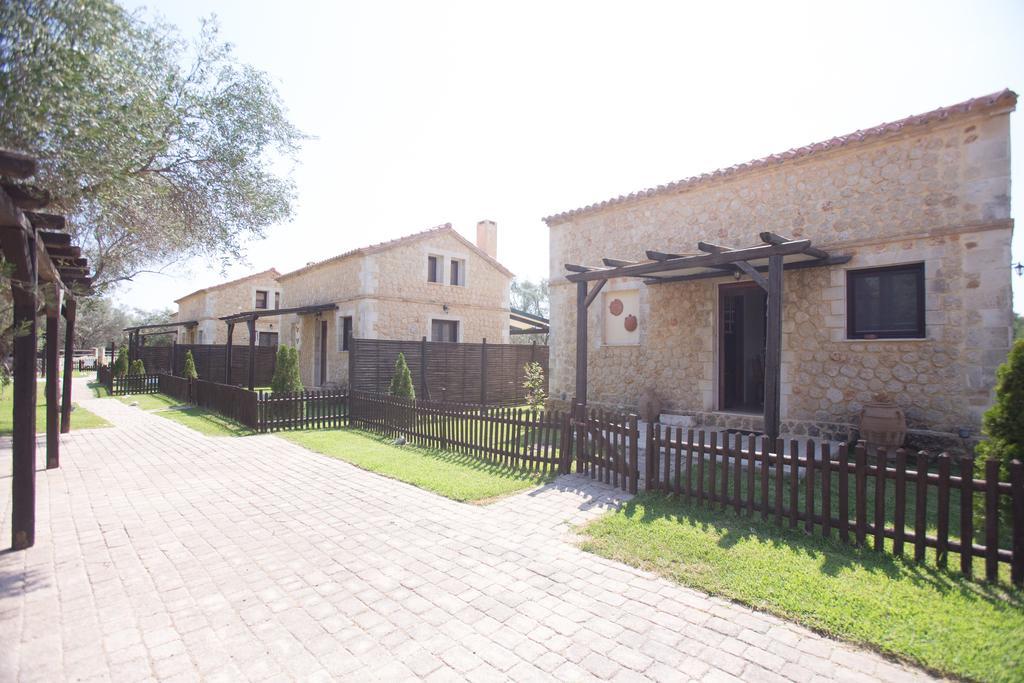 5 Stars Villas Свороната Екстериор снимка