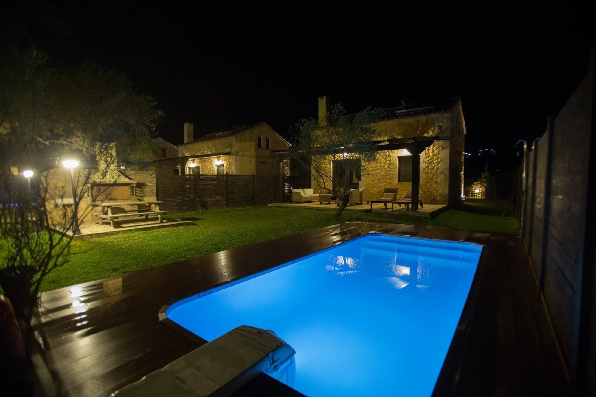 5 Stars Villas Свороната Екстериор снимка