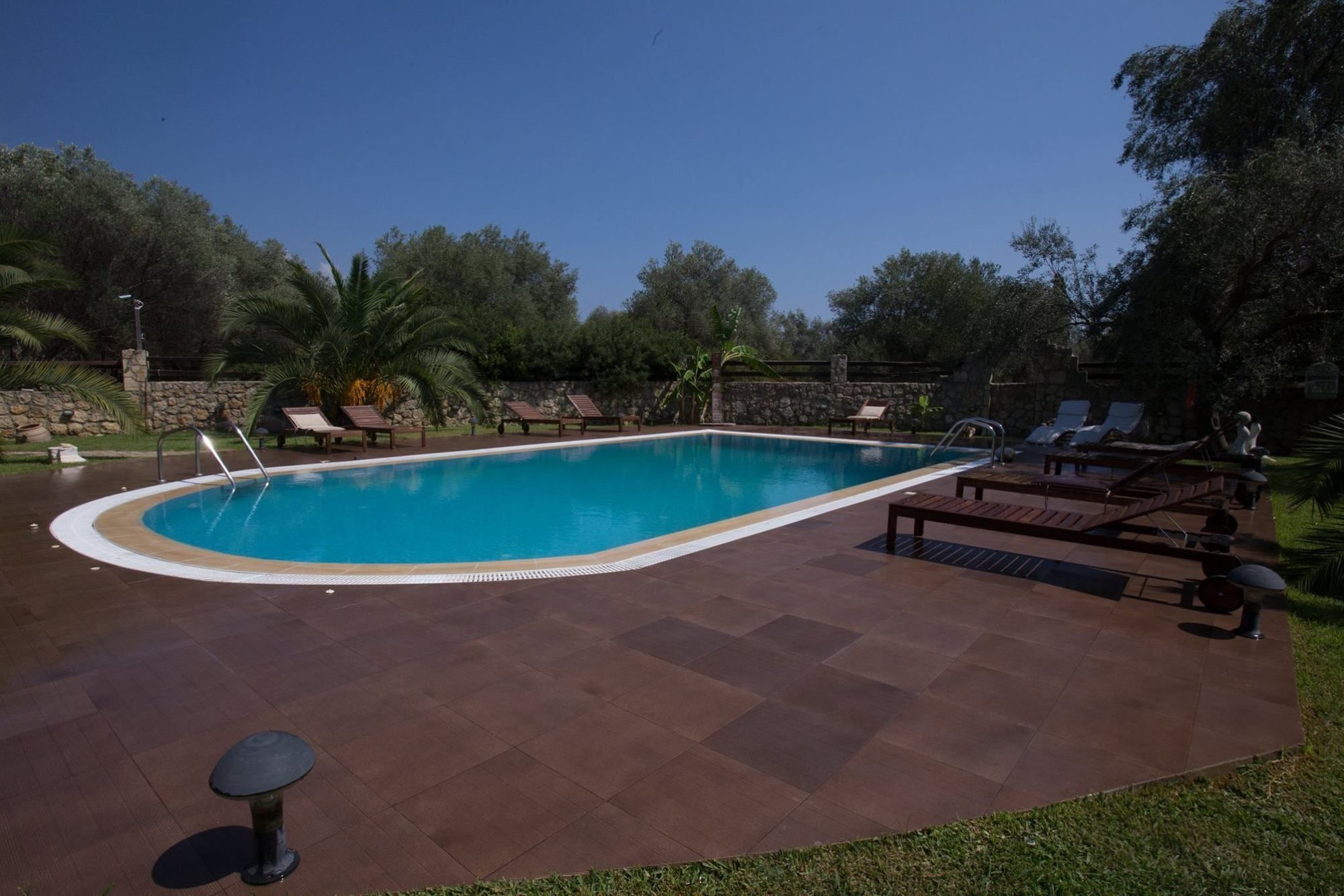 5 Stars Villas Свороната Екстериор снимка